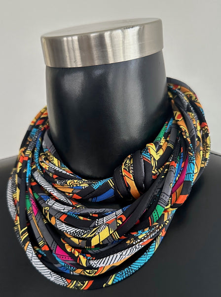 Bright Scarf Necklace in Graphic Print