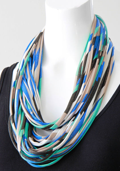 Blue Infinity Scarf 'Iris'