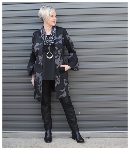 Black and Silver Scarf Necklace 'Obsidian'