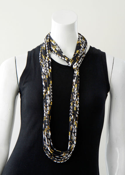 Black and White Infinity Scarf Necklace 'Houndstooth'