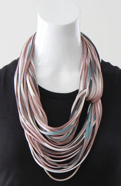 MAUVE INFINITY SCARF NECKLACE IN 'BLUSH' PRINT