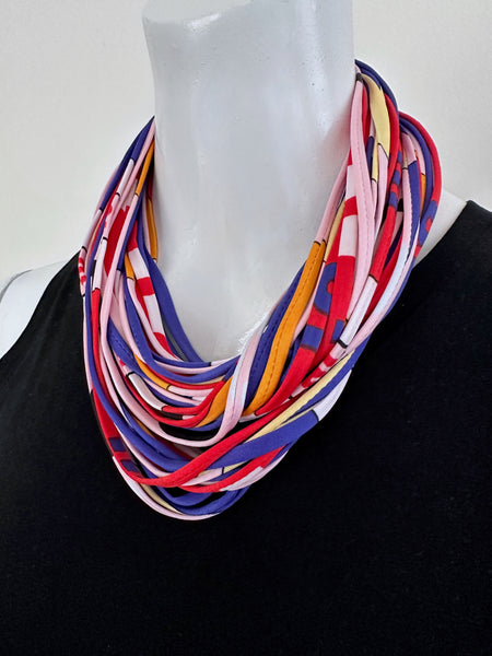 Color-Blocked Infinity Scarf Necklace 'Color Pop'