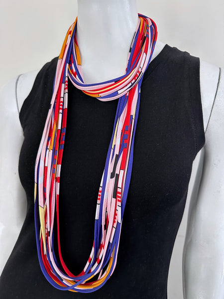 Color-Blocked Infinity Scarf Necklace 'Color Pop'